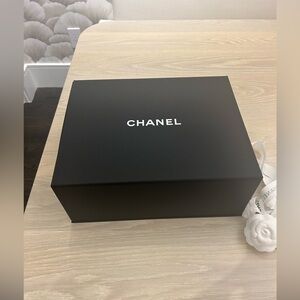 CHANEL Black Gift Box with White Ribbon